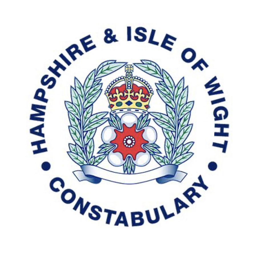 Hampshire and Isle of Wight Constabulary Badge